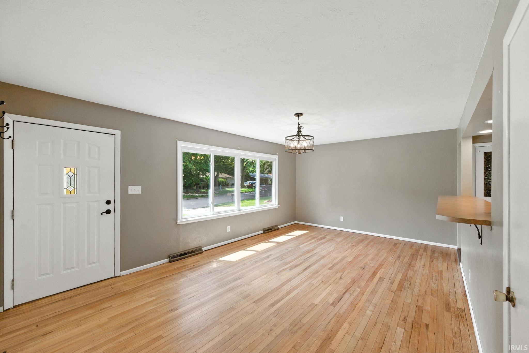 Lafayette, Indiana 47909, United States, 3 Bedrooms Bedrooms, ,2 BathroomsBathrooms,Residential,Active,177933