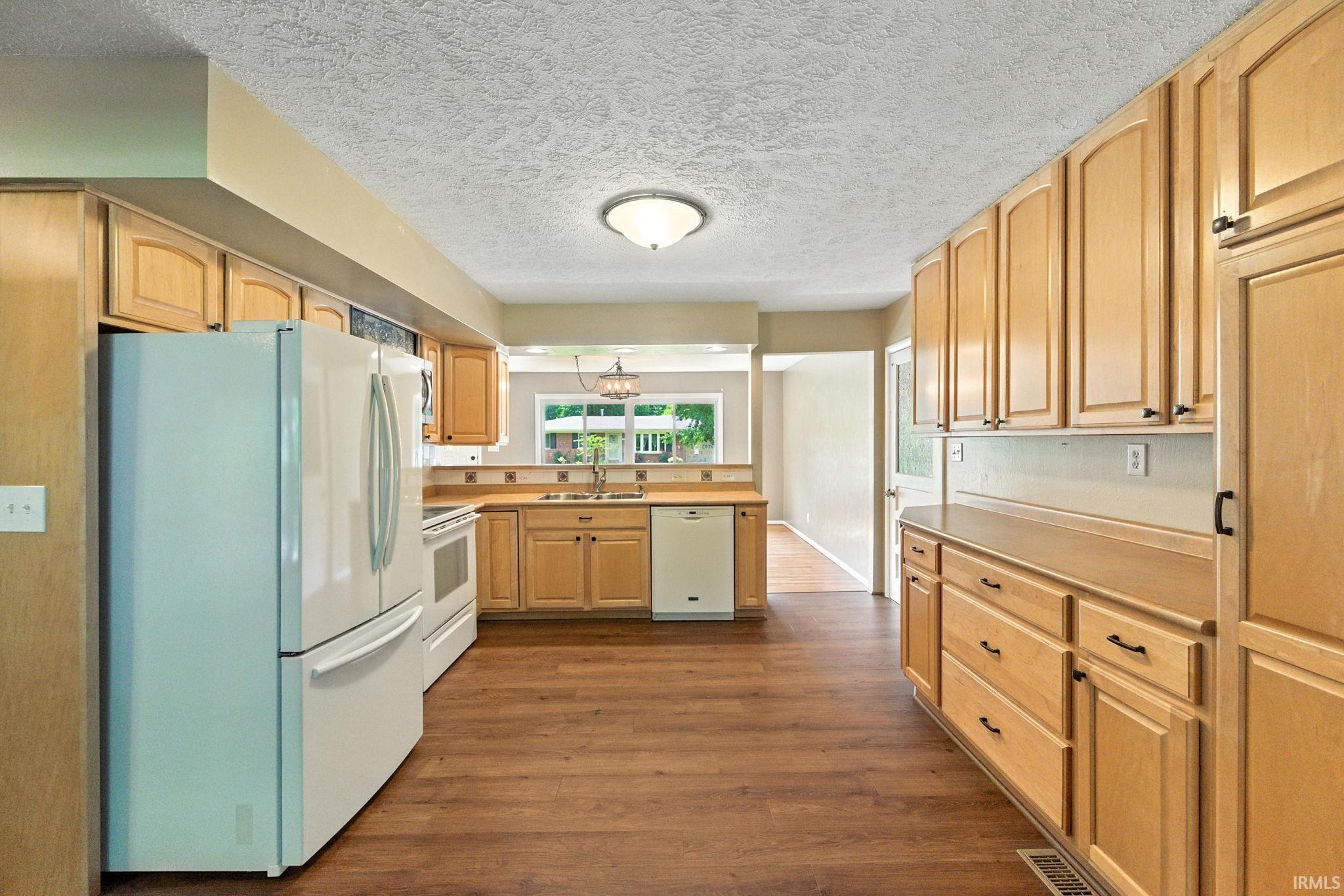 Lafayette, Indiana 47909, United States, 3 Bedrooms Bedrooms, ,2 BathroomsBathrooms,Residential,Active,177933