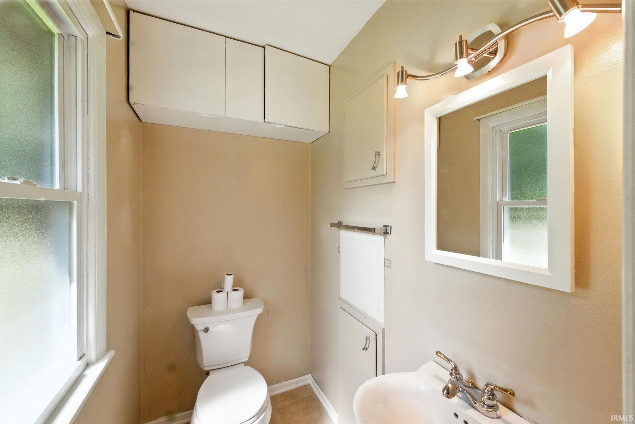 Lafayette, Indiana 47909, United States, 3 Bedrooms Bedrooms, ,2 BathroomsBathrooms,Residential,Active,177933