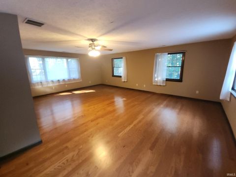 Tiny photo for 915 W 150 N, Logansport, IN 46947 (MLS # 202537967)