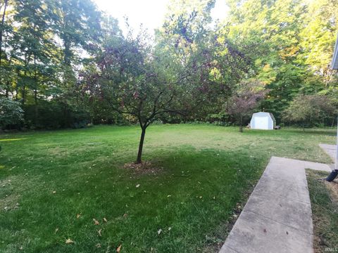 Tiny photo for 915 W 150 N, Logansport, IN 46947 (MLS # 202537967)