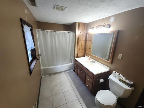 Tiny photo for 915 W 150 N, Logansport, IN 46947 (MLS # 202537967)