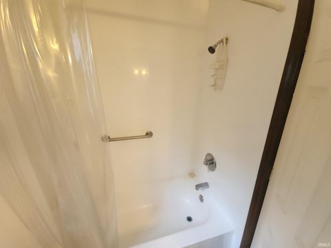 Tiny photo for 915 W 150 N, Logansport, IN 46947 (MLS # 202537967)