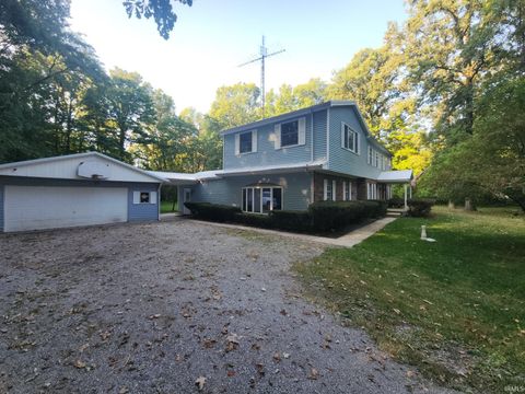 Tiny photo for 915 W 150 N, Logansport, IN 46947 (MLS # 202537967)