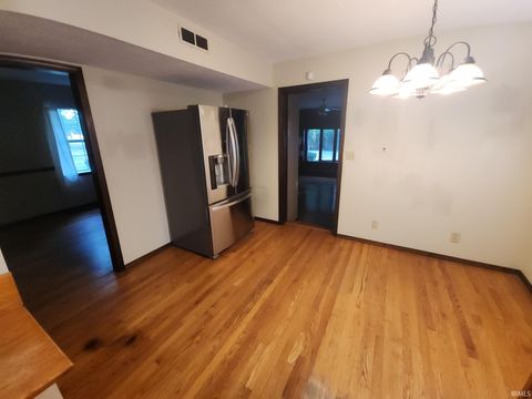 Tiny photo for 915 W 150 N, Logansport, IN 46947 (MLS # 202537967)