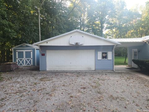 Tiny photo for 915 W 150 N, Logansport, IN 46947 (MLS # 202537967)