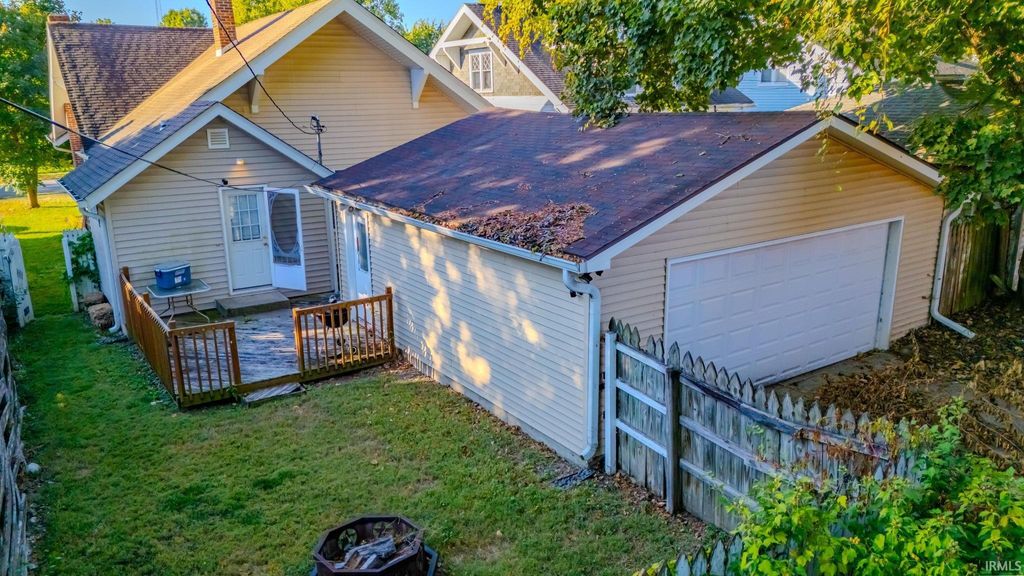 Photo of 718 W Nelson Street, Marion, IN 46952 (MLS # 202541812)