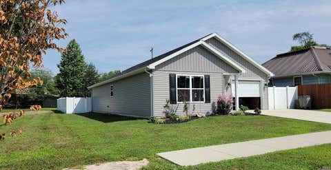 Tiny photo for 614 N 12Th Street, Vincennes, IN 47591 (MLS # 202631505)