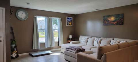 Tiny photo for 614 N 12Th Street, Vincennes, IN 47591 (MLS # 202631505)