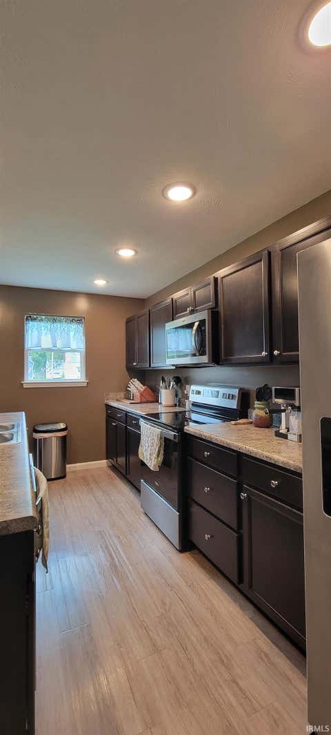 Tiny photo for 614 N 12Th Street, Vincennes, IN 47591 (MLS # 202631505)