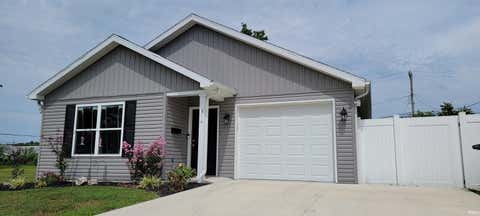 Tiny photo for 614 N 12Th Street, Vincennes, IN 47591 (MLS # 202631505)