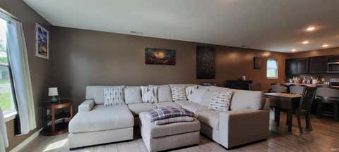 Tiny photo for 614 N 12Th Street, Vincennes, IN 47591 (MLS # 202631505)