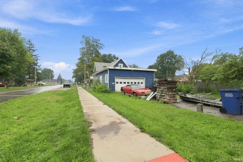 Tiny photo for 301 E Sycamore Street, Silver Lake, IN 46982 (MLS # 202633068)