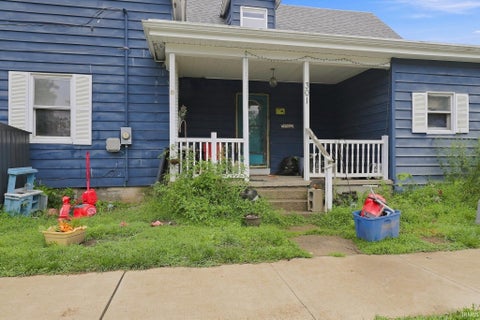Tiny photo for 301 E Sycamore Street, Silver Lake, IN 46982 (MLS # 202633068)