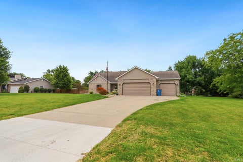 Tiny photo for 515 Meadow Lane, Ossian, IN 46777 (MLS # 202625399)