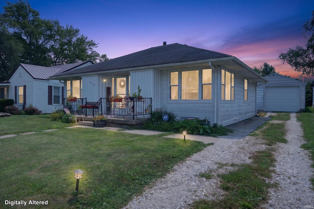 Photo of 558 E Swayzee Street, Marion, IN 46952 (MLS # 202630438)