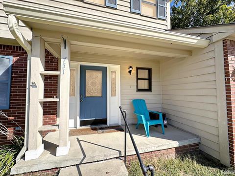 Tiny photo for 751 Woodland Court, Frankfort, IN 46041 (MLS # 202540822)