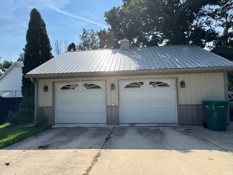 Tiny photo for 1219 Main Street, Rochester, IN 46975 (MLS # 202526164)