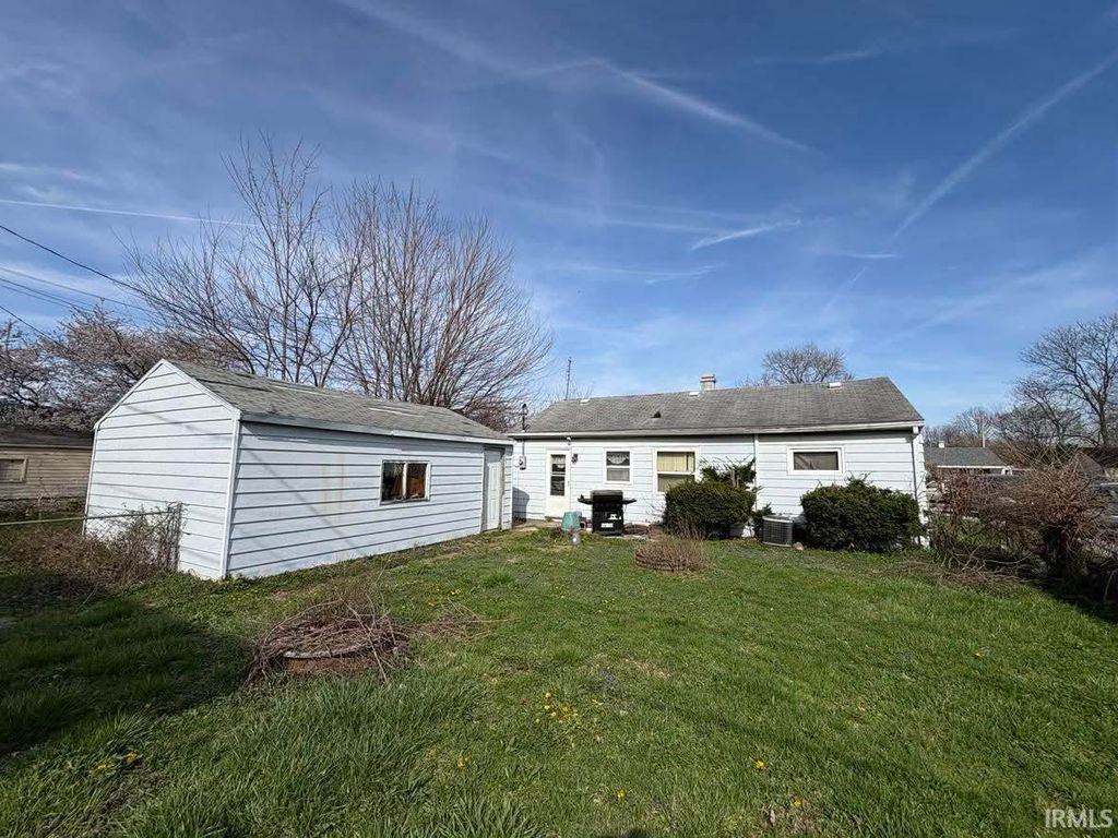 Photo of 1601 Hillside Avenue, Fort Wayne, IN 46805 (MLS # 202612176)