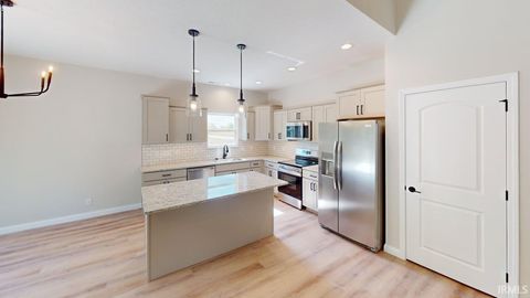 Tiny photo for 228 Vine Street, Delphi, IN 46923 (MLS # 202540054)