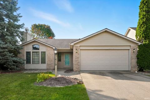 Photo of 7619 Montclair Drive, Fort Wayne, IN 46804 (MLS # 202540887)