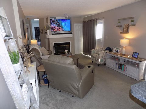 Tiny photo for 1750 Greencastle Drive, Evansville, IN 47715 (MLS # 202638036)