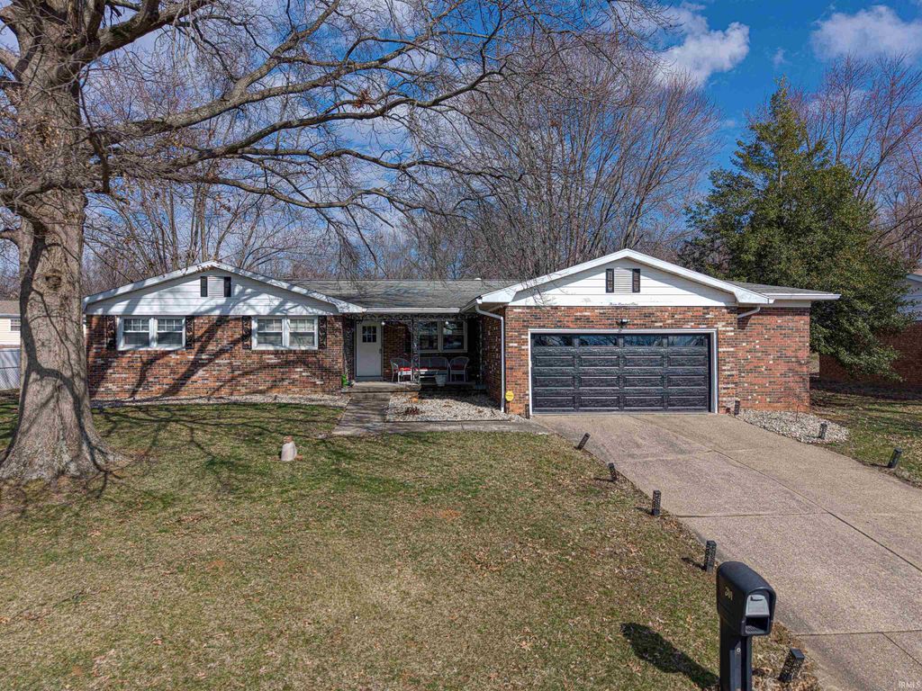 Photo of 301 Springhaven Drive, Evansville, IN 47710 (MLS # 202603739)