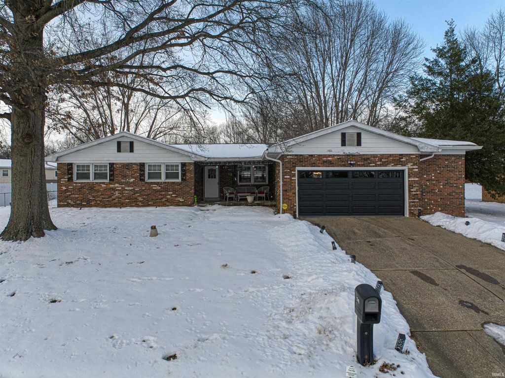 Photo of 301 Springhaven Drive, Evansville, IN 47710 (MLS # 202603739)