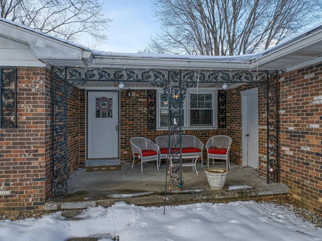 Photo of 301 Springhaven Drive, Evansville, IN 47710 (MLS # 202603739)