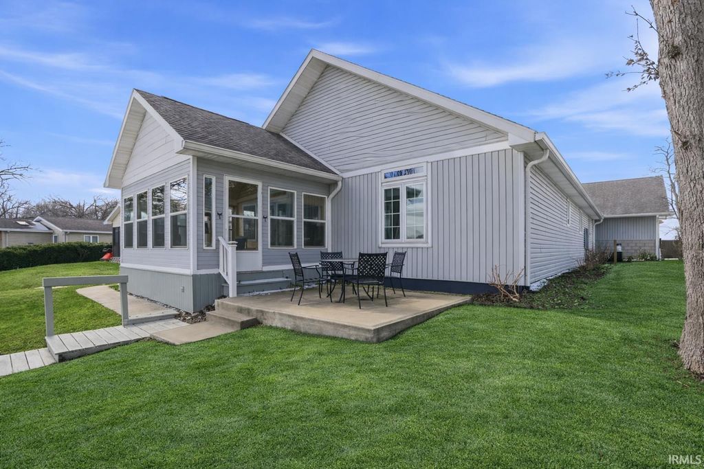 Photo of 5671 N Stahl Road, Monon, IN 47959 (MLS # 202609119)