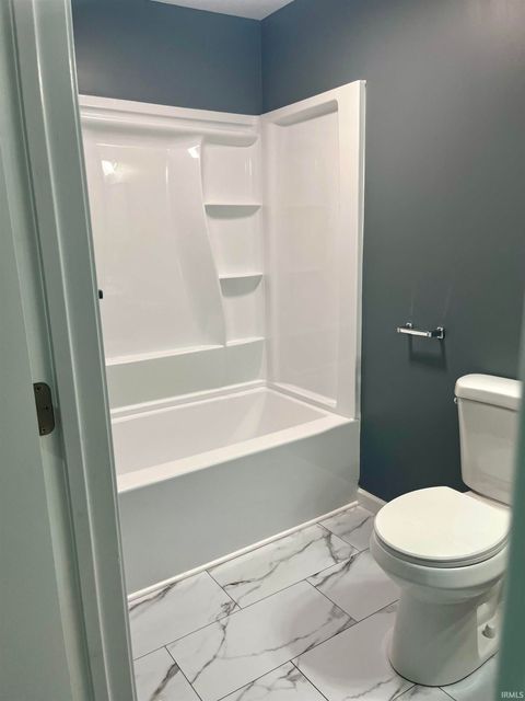 Tiny photo for 326 E 9th Street, Jasper, IN 47546 (MLS # 202616824)