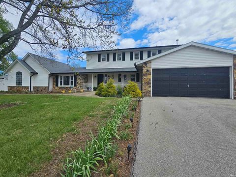 Photo of 4346 N Centennial Drive, Bloomington, IN 47404 (MLS # 202604648)