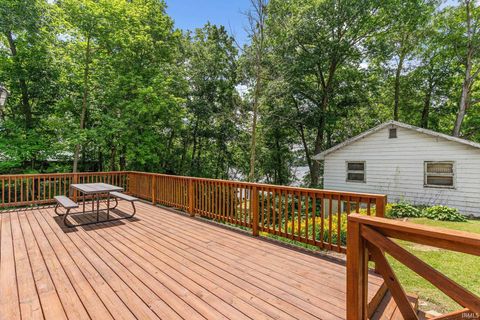 Tiny photo for 11896 W Breezy Point Drive, Monticello, IN 47960 (MLS # 202623208)