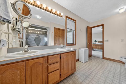 Tiny photo for 1525 BRAMOOR Drive, Kokomo, IN 46902 (MLS # 202543518)
