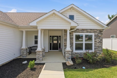 Tiny photo for 5867 Lourdais Court, Fort Wayne, IN 46818 (MLS # 202628366)
