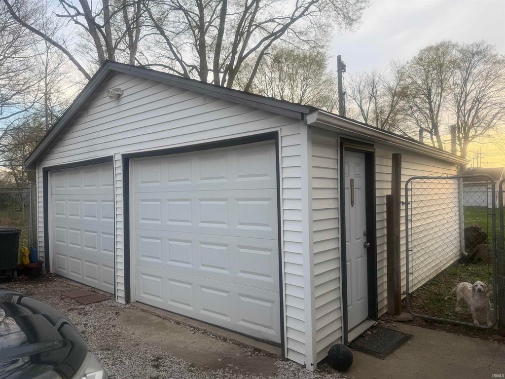 Photo of 711 Illinios Street, Crawfordsville, IN 47933 (MLS # 202612594)