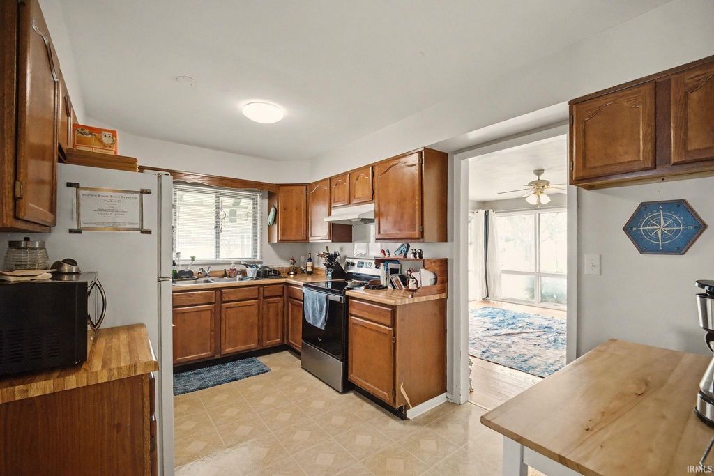 Photo of 2928 Beverly Lane, Lafayette, IN 47904 (MLS # 202608678)