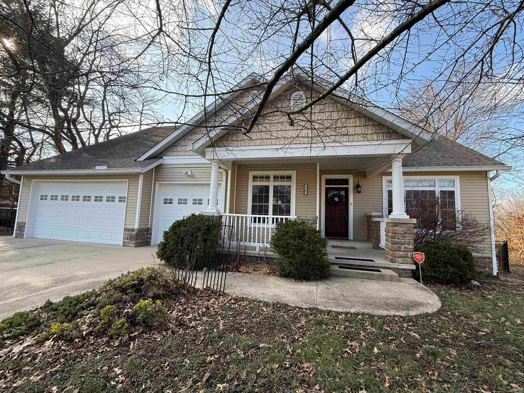 Photo of 3201 E Kristen Court, Bloomington, IN 47401 (MLS # 202609837)