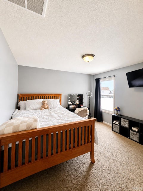 Tiny photo for 11214 Yalumba Pass, Roanoke, IN 46783 (MLS # 202635298)