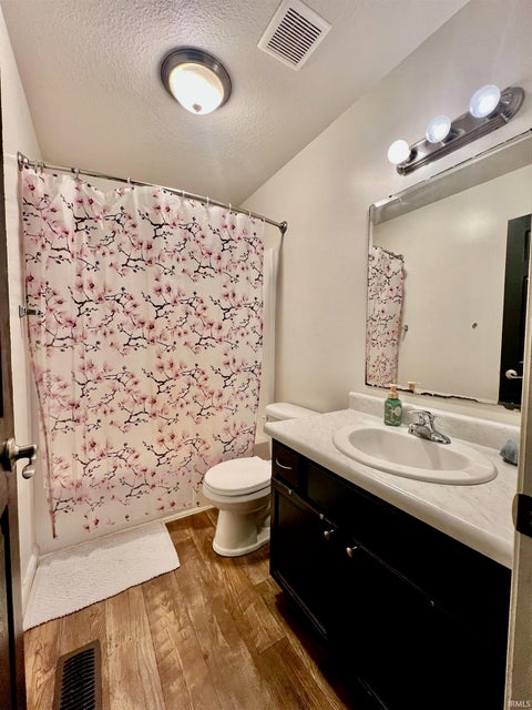 Tiny photo for 11214 Yalumba Pass, Roanoke, IN 46783 (MLS # 202635298)