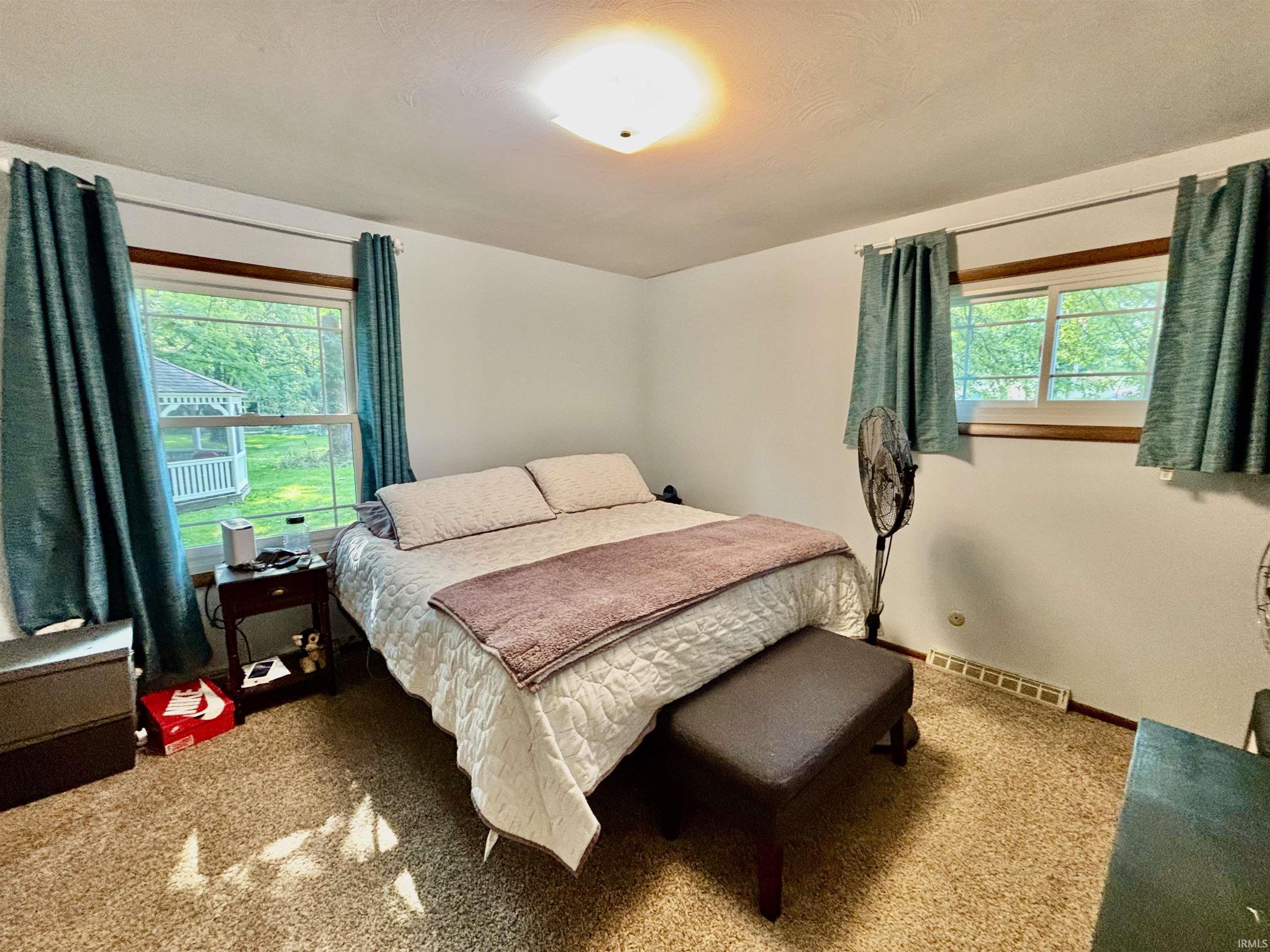 South Bend, Indiana 46614, United States, 3 Bedrooms Bedrooms, ,2 BathroomsBathrooms,Residential,Active,184932