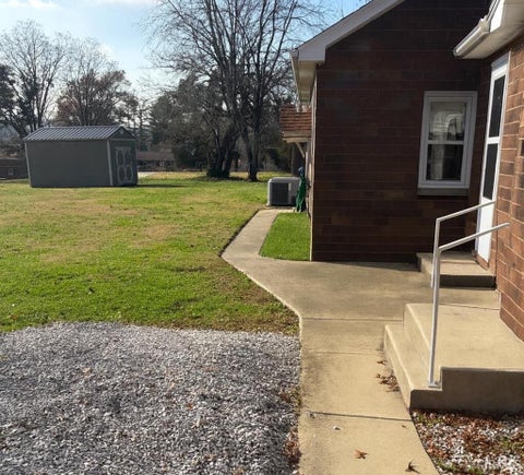 Tiny photo for 3001 Lynch Road, Evansville, IN 47711 (MLS # 202627722)