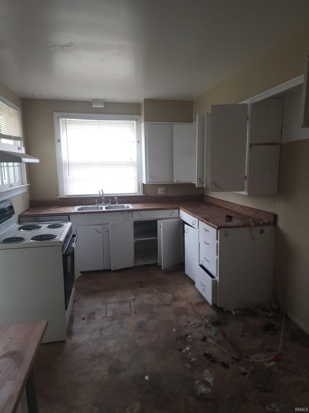Photo of 116 Burns Boulevard, Fort Wayne, IN 46807 (MLS # 202618598)