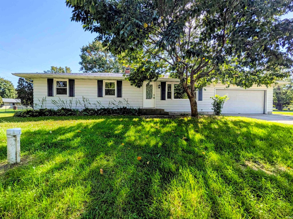 Photo of 18502 Victoria Drive, Goshen, IN 46526 (MLS # 202641652)