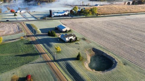 Tiny photo for 5520 S Meridian Road, Pleasant Lake, IN 46779 (MLS # 202604040)