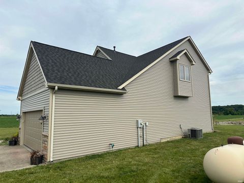 Tiny photo for 5520 S Meridian Road, Pleasant Lake, IN 46779 (MLS # 202604040)