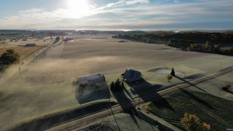 Tiny photo for 5520 S Meridian Road, Pleasant Lake, IN 46779 (MLS # 202604040)