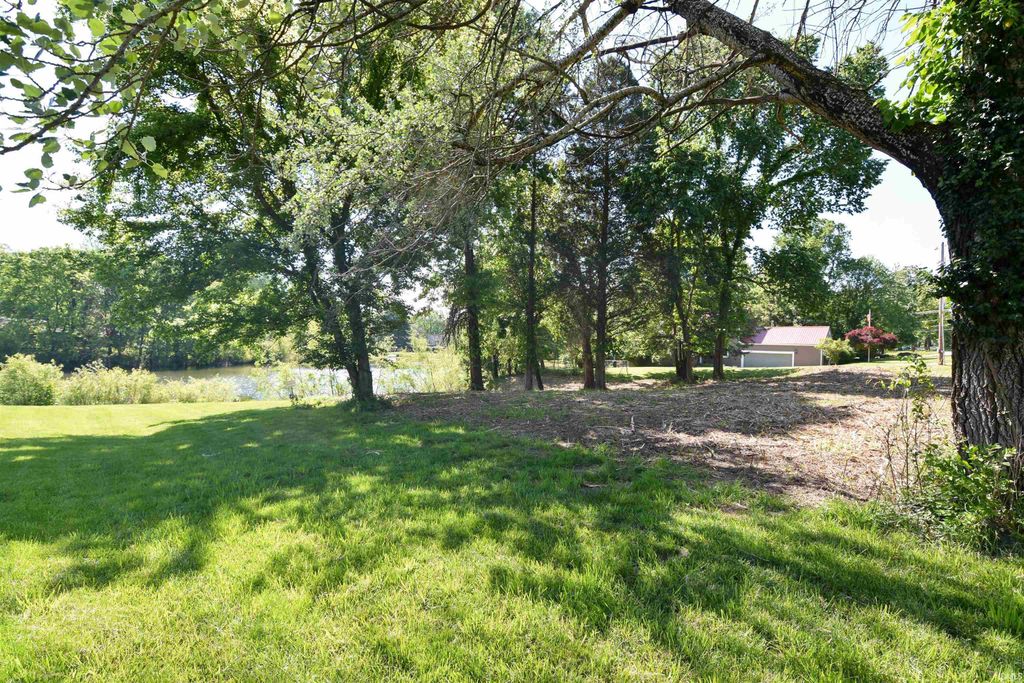 Photo of 543 W Mt. Pleasant Road, Evansville, IN 47711 (MLS # 202617352)