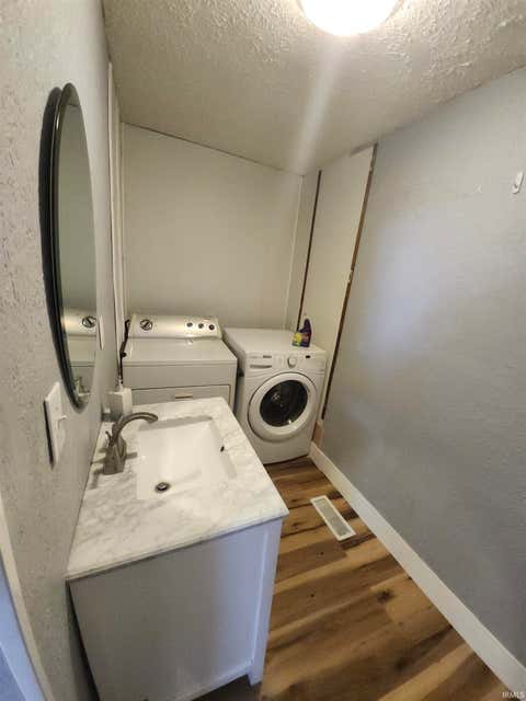 Tiny photo for 503 W Walnut Street #2, Kokomo, IN 46901 (MLS # 202622691)