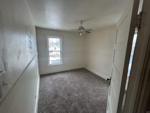 Tiny photo for 345 W Packard Avenue, Fort Wayne, IN 46807 (MLS # 202549935)